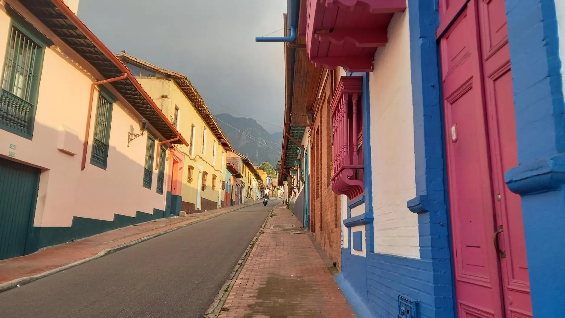 Laurel Candelaria Sweet Homes Bogota